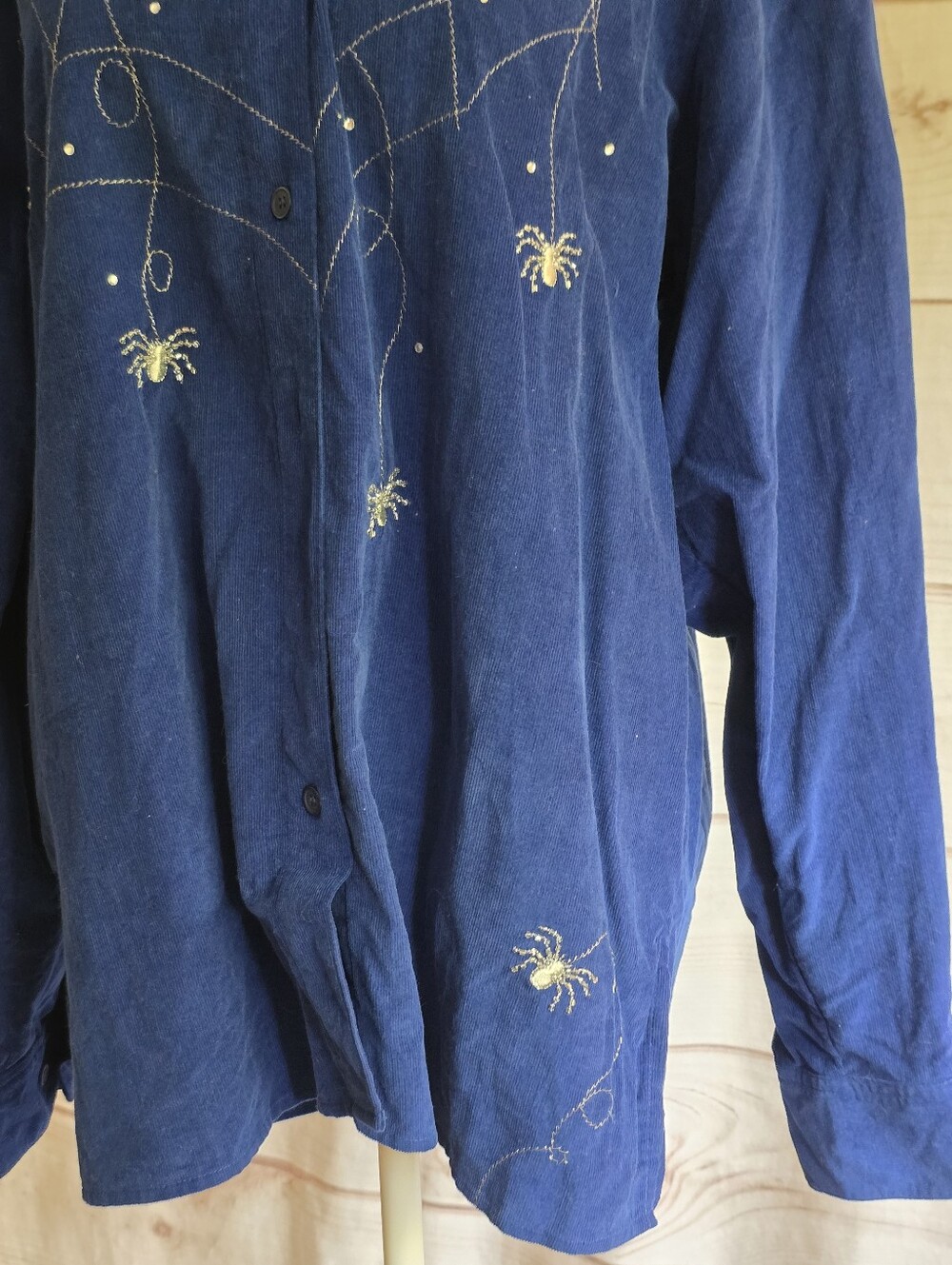 Quacker Factory Navy ButtonUp with Spider & Web Embroidery Size Large Halloween - Picture 4 of 8
